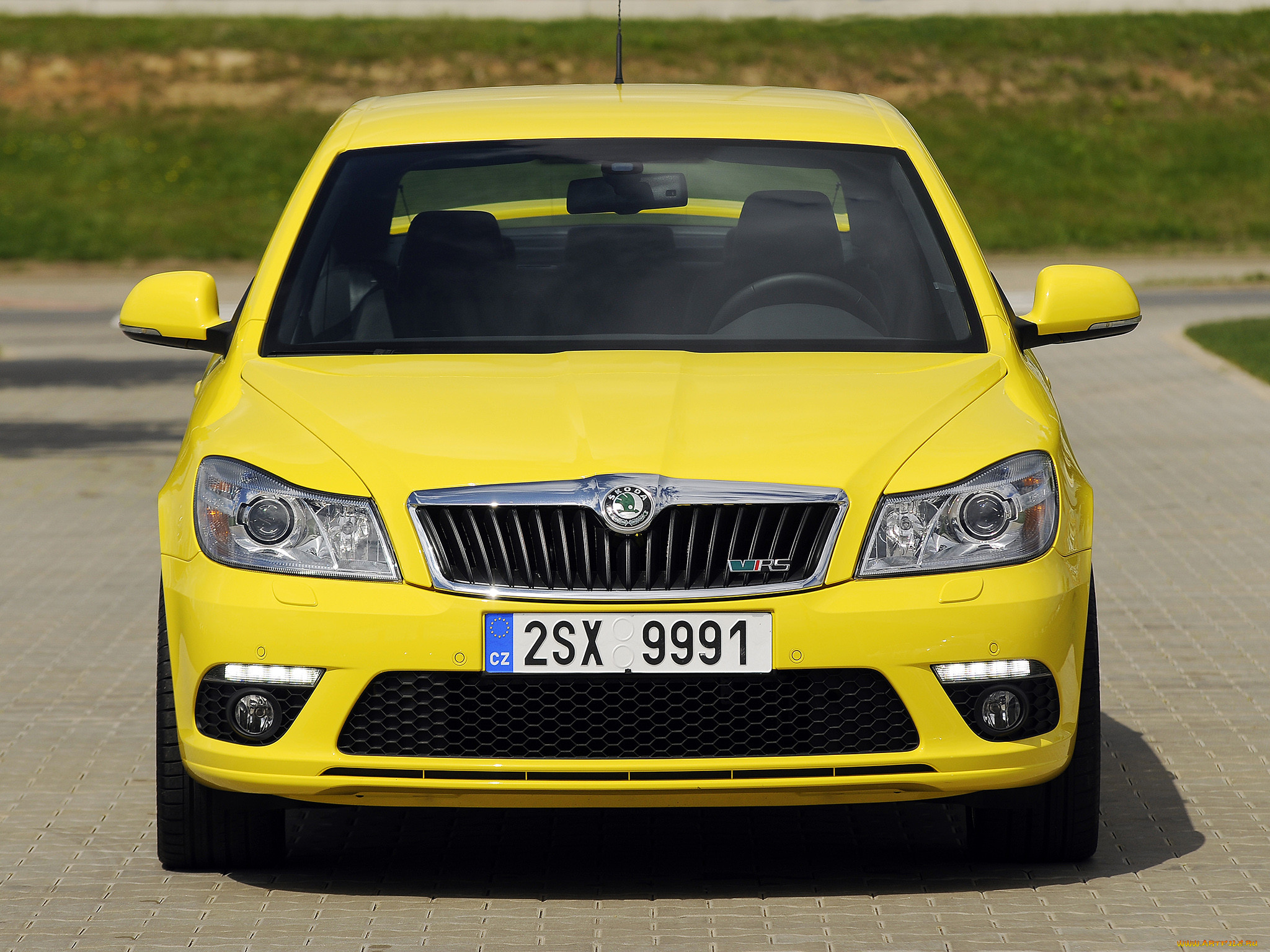 5 желтых машин. Skoda Octavia RS 2009. Skoda Octavia 1 RS. Шкода Октавия РС 2009. Шкода Октавия RS жёлтая.